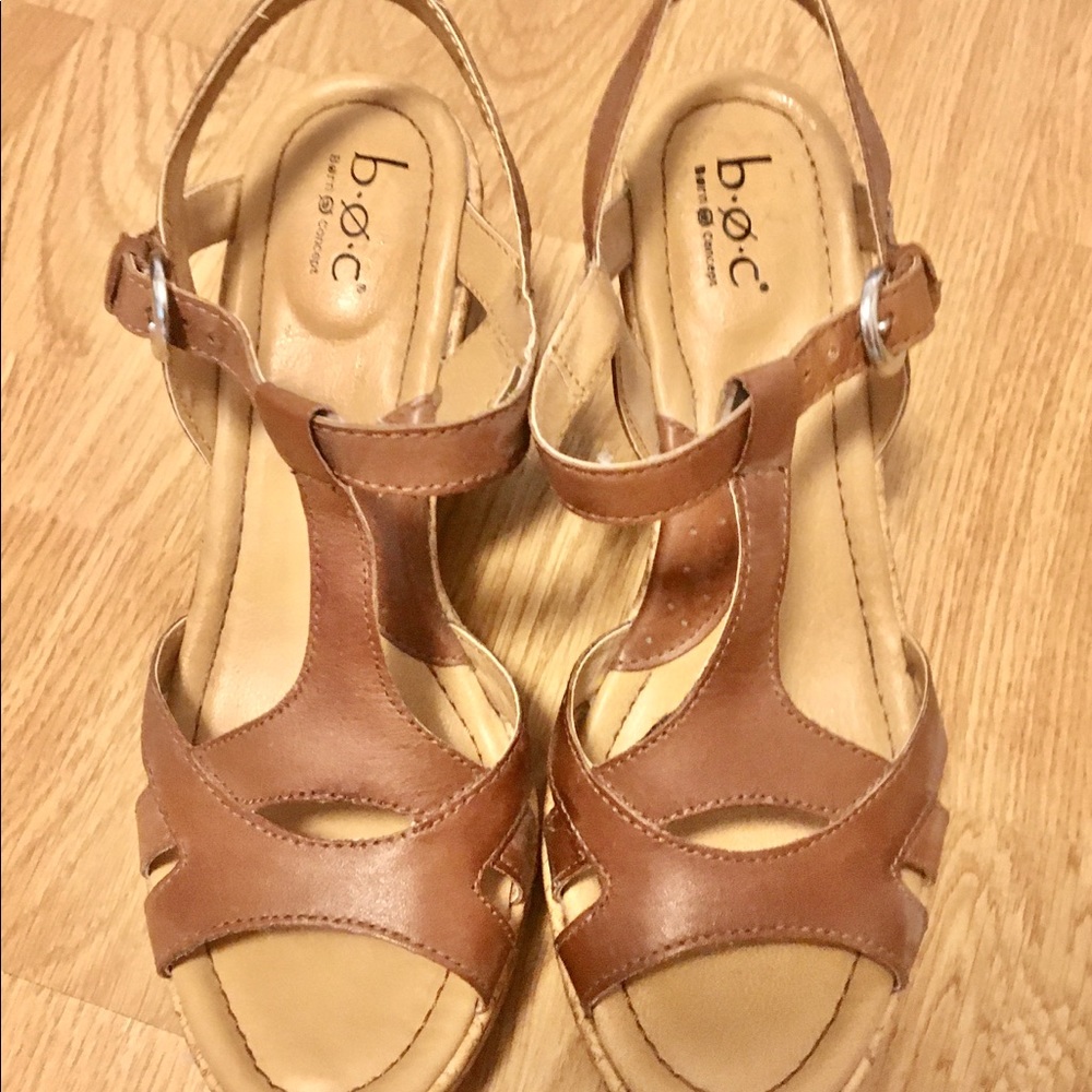 Born Brown Leather Wedge Sandals Size 8